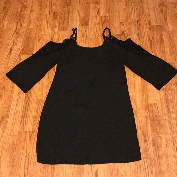 Xhilaration Dresses & Skirts - Off the Shoulder Lace Dress Size XS Nwot 💕